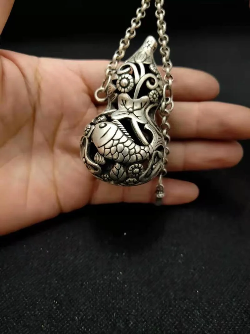 Hot Selling Vintage Tibetan Silver Hollow Gourd Fish Pendant Charm Jewellery Carved Pendant for Women Men Fashion Accessories