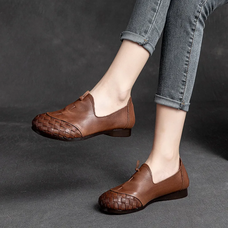 

RushiMan Spring new hand sewing lazy shoes leisure elderly women's shoes leather soft bottom mother shoes big size women's shoes