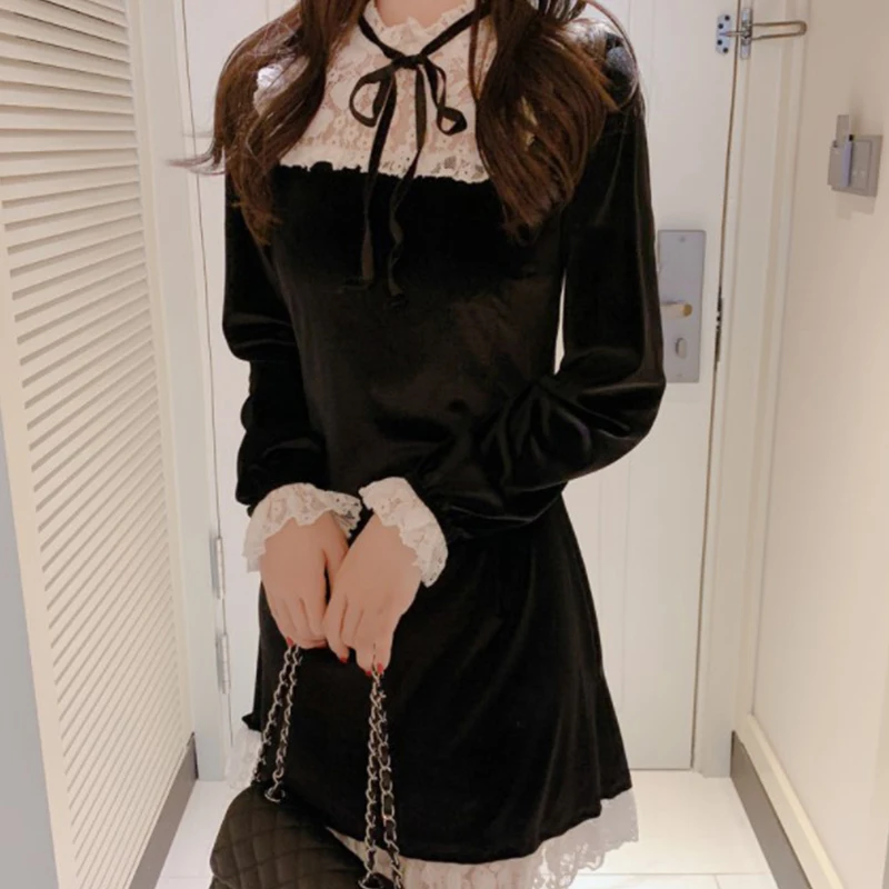 

Autumn Dress Girls Female Vintage Classic Long Sleeve Lace Dresses Robe Velvet Black Dress Christmas Party Dresses