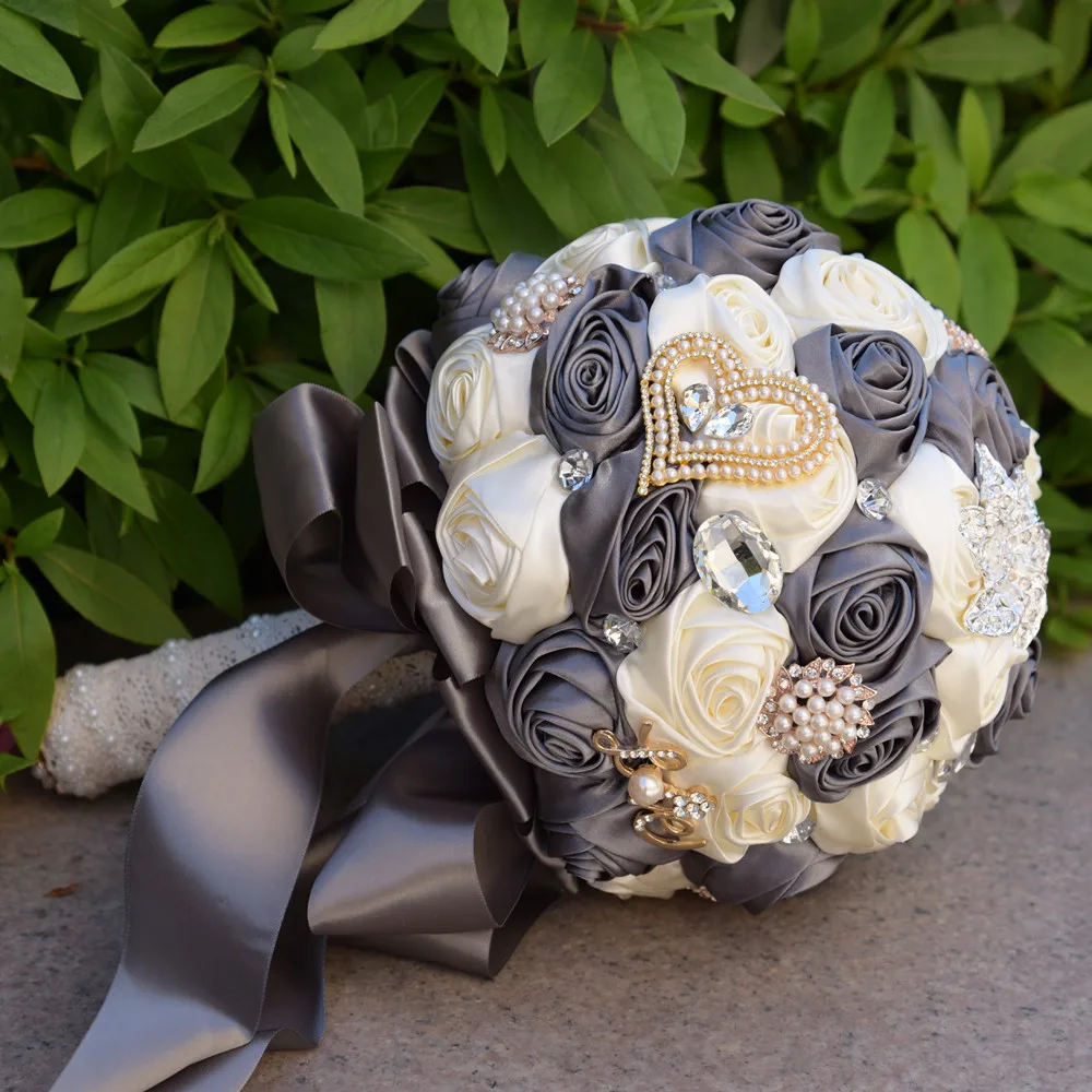 High Quality Marriage Wedding Bouquet Roses Flower Rhinestones Bride Bouquet Ribbon ramo de novia Flower Bouquet