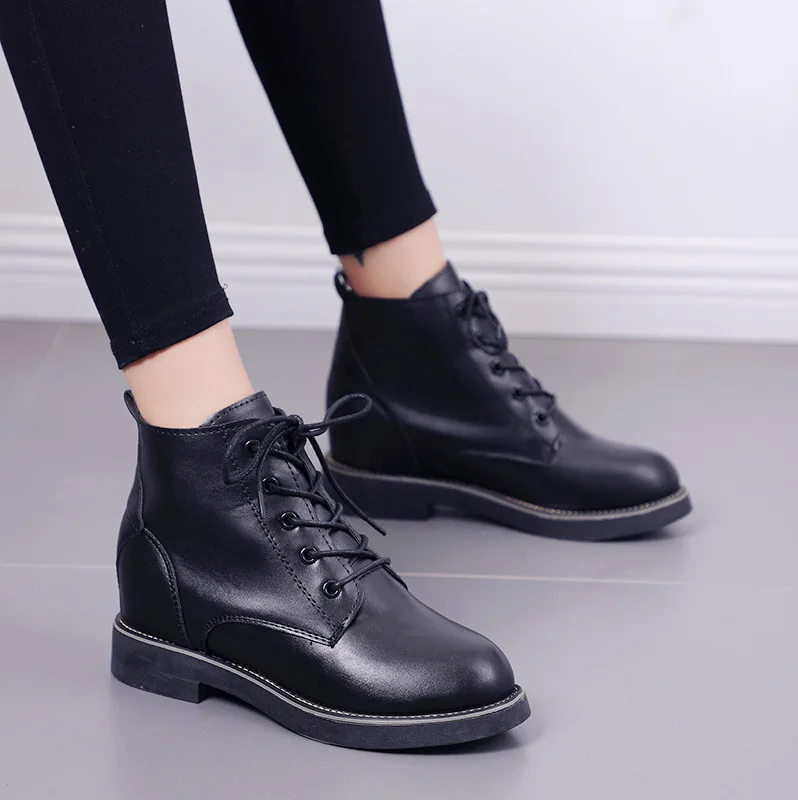 2021 NEW Women British Style  Boots Women Leather Flat Tube Motorcycle Boots High quality size dfv567