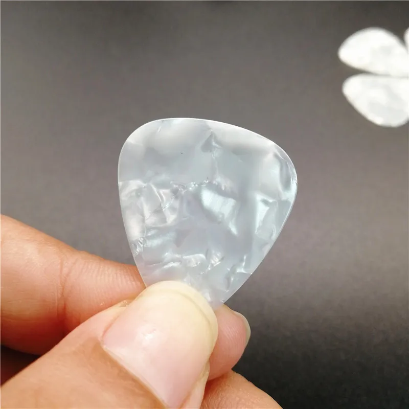 Perlweiße Gitarrenplektren, Perlweiß, Zelluloid, Pelctrum, Blankoweiß, 200 Stück, Charge, 0,46 mm, 0,71 mm, 1,0 mm – Detail 5