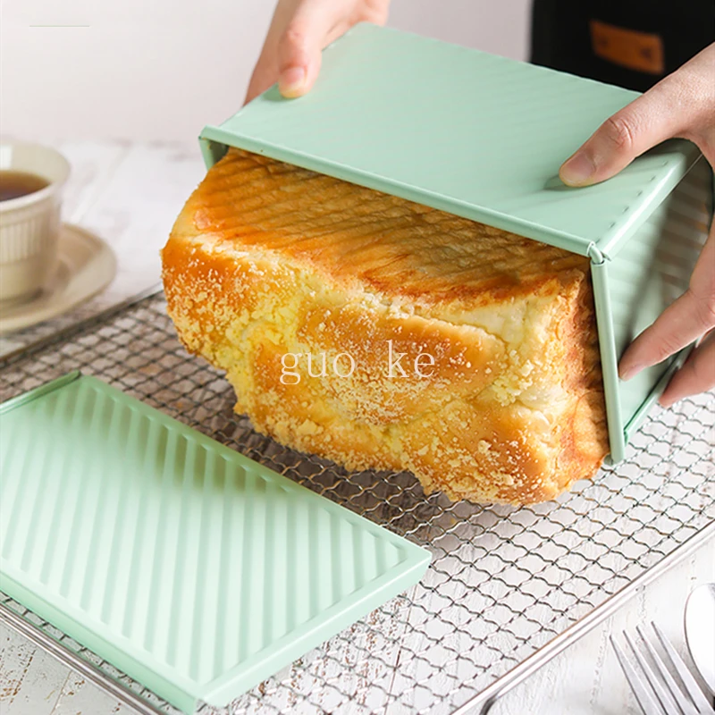 

450g Toast Mold Toast Box Fresh Green with Lid Corrugated Non-stick Rectangular Toast Bread Mold Oven Household Baking Tools