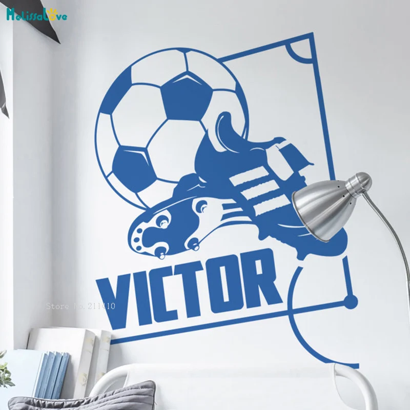 Pegatina de pared de botas de fútbol Victor, decoración del hogar para habitación de niños, murales de Arte de vinilo, regalo único extraíble YT3181