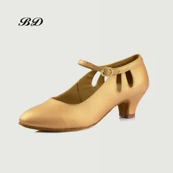 Zapatos de baile moderno para niña y niño, calzado de SALSA de suela suave, zapatos de práctica de Amistad estándar nacional profesional, tacón BD 502 4,5