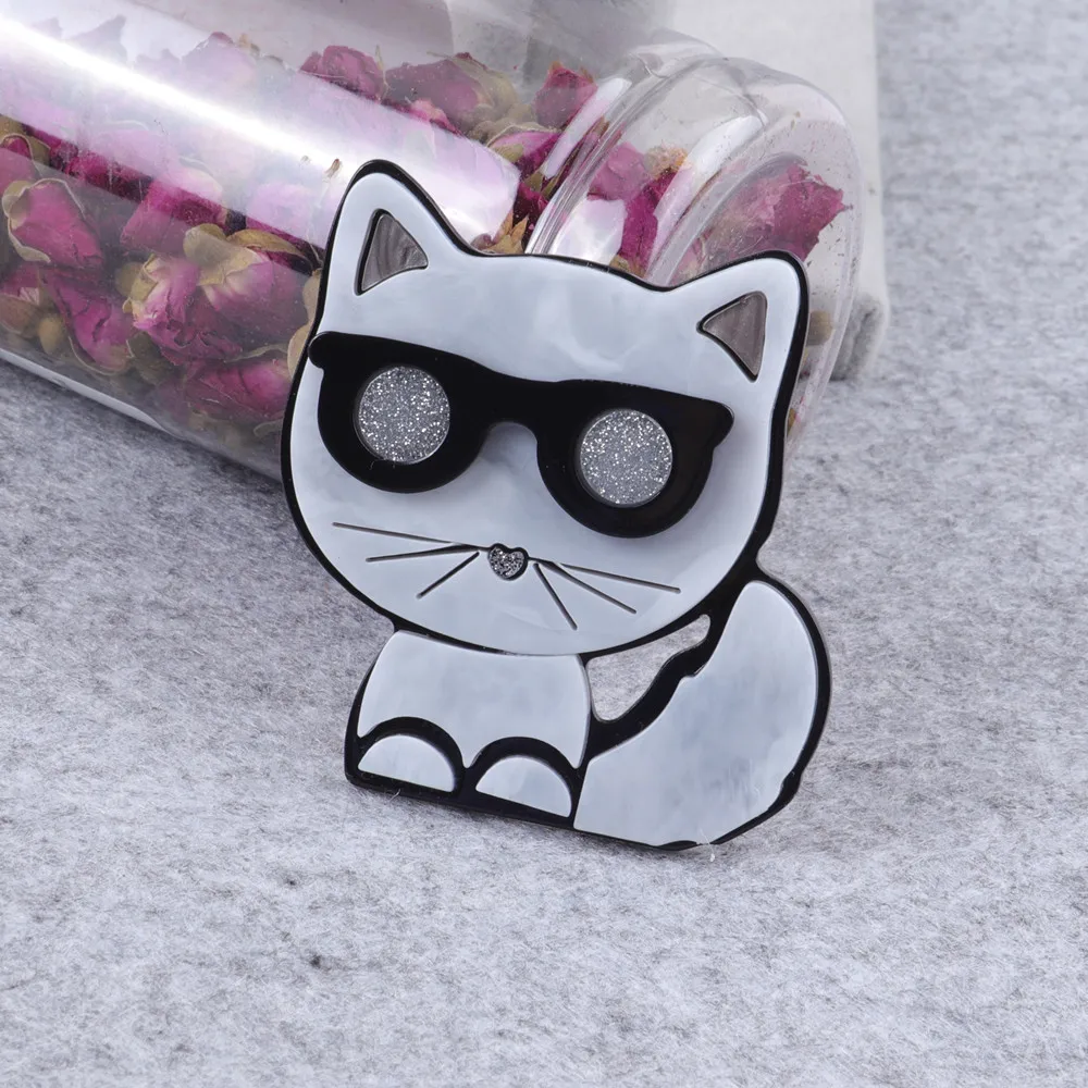 Fashion Cute Cartoon Cat  Brooch Pins for Women Girls Lovely Animal Acrylic Backpack Badge New Lapel Brooch Costume Jewelry Gift