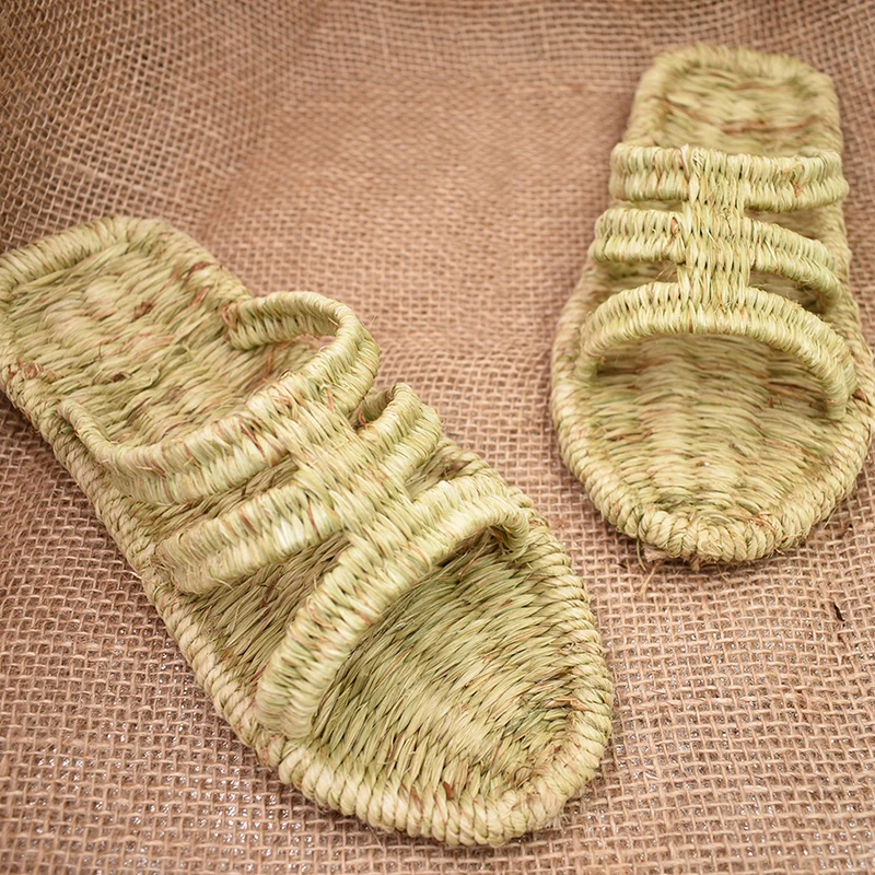 Sandales d\'été en paille faites à la main pour hommes et femmes, pantoufles de couple chinoises, à la mode, pour loisirs, personnalité, costume