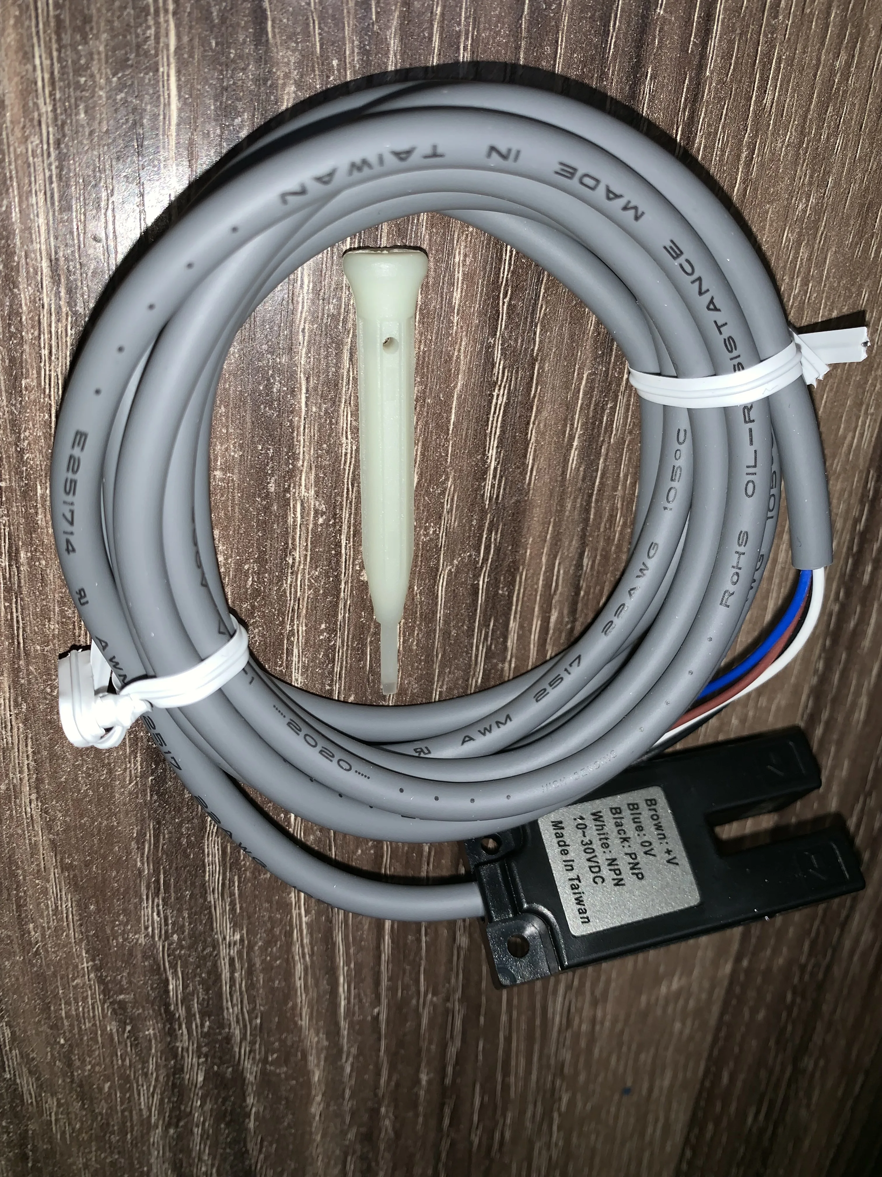 Taiwán nuevo original FOTEK U tipo interruptor fotoeléctrico SU-07G