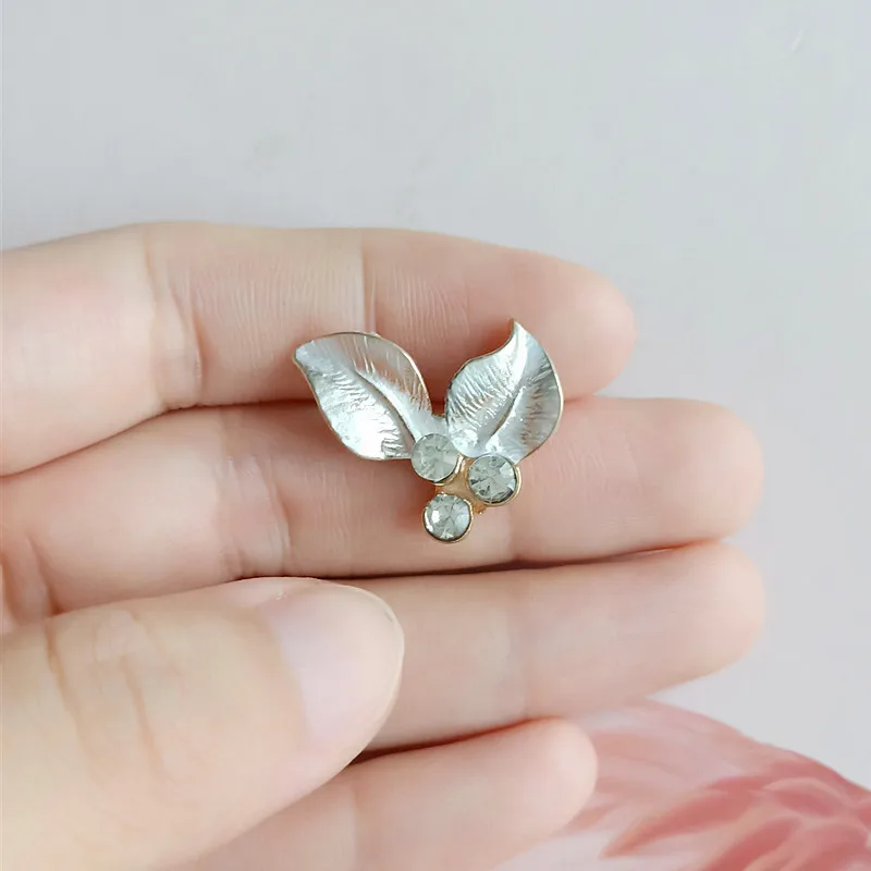 10 Pcs/lot Crystal Leaf Alloy Craft Supplies Rhinestone Silver Button Flatback for DIY Hair Bridal Jewelry Accessory Decors