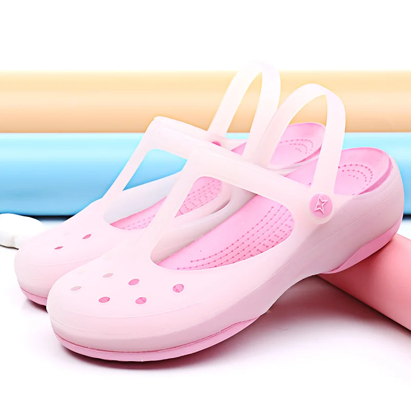 

Womens Sandals 2020 Summer Sandals Fashion Hollow Out Breathable Beach Slippers Flip Flops EVA Garden Slippers Jelly Sandals