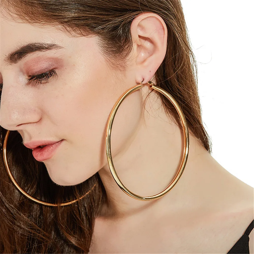 Wild Street Personality Vintage Golden Big Circle Hoop Earrings for Women Steampunk Ear Women Round Earring Party Jewelry 2023