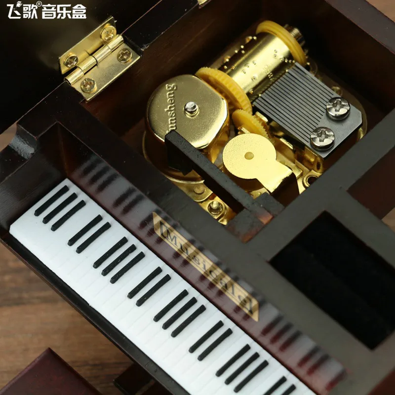 Decor Music Boxes Mini Constellation Hand cranked Wooden Simulated Piano Golden Movement Music Box Creative Gift