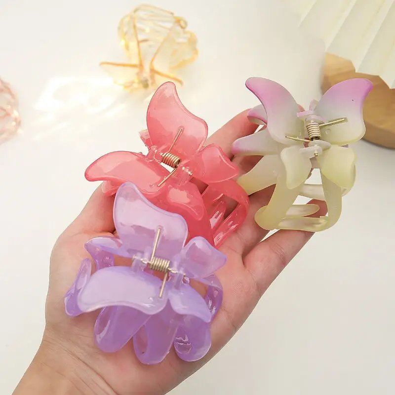 Mini Butterfly Hair Claw for Women Girls Acrylic Hair Accessories Simple Hair Clamps Chic Hair Clip Sweet Hair Claw Clips Crab