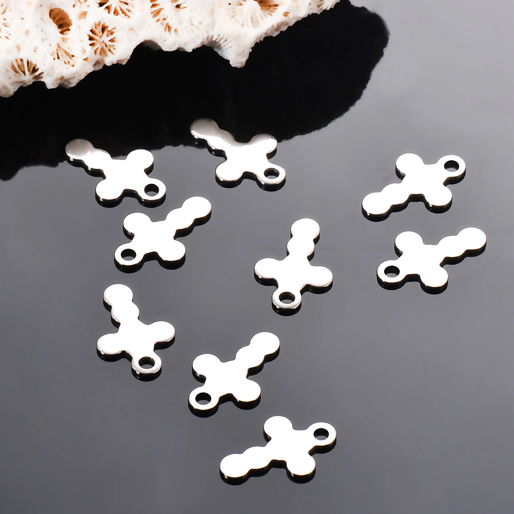20 Stück Edelstahl Kreuz Religiöse Charms DIY Anhänger Halskette Armband Herstellung Ohrringe Erkenntnisse Handwerk Schmuckzubehör – Detail 1