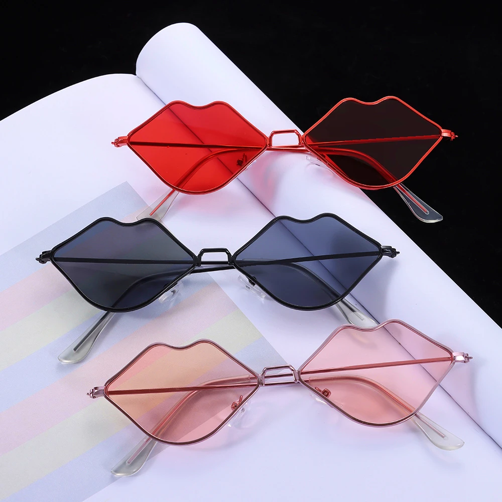 Sexy Hot Lips Shape Sunglasses Retro Small Frame Metal Sunglasses Fashion Ocean Lens Sunglasses for Men and Women