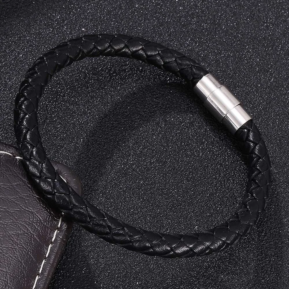 Classic Braided Leather Men Bracelets Fashion Magnetic Clasp 4 Colors Available Leather Bangles Simple Hand Jewelry Men Gifts