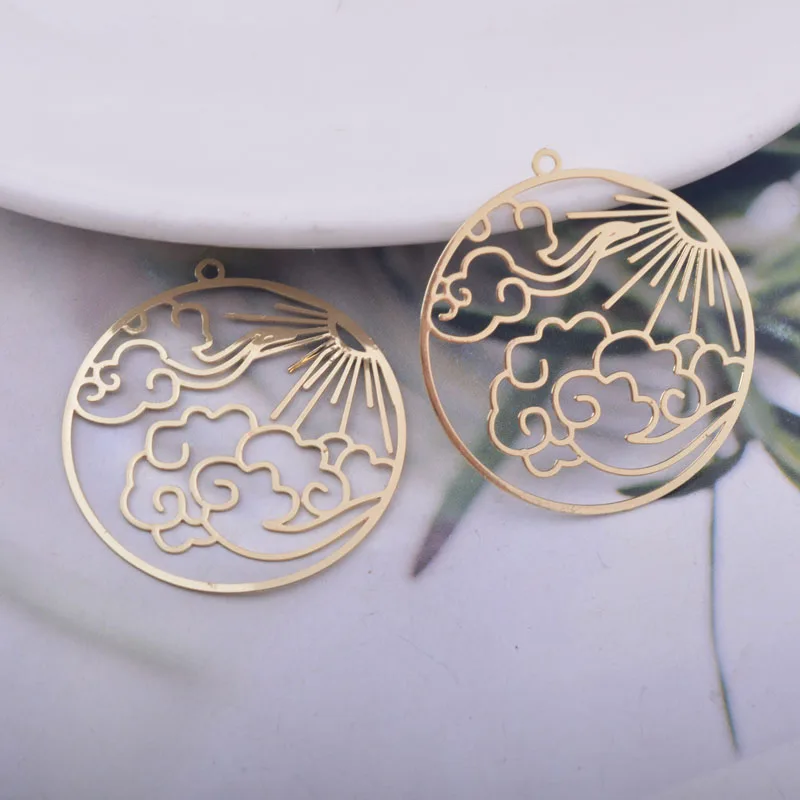 30 Stück AB6285 32*30mm lackierte Messing-Sonnen- und Wolken-Anhänger für DIY-Schmuck und Ohrring-Zubehör – Detail 5