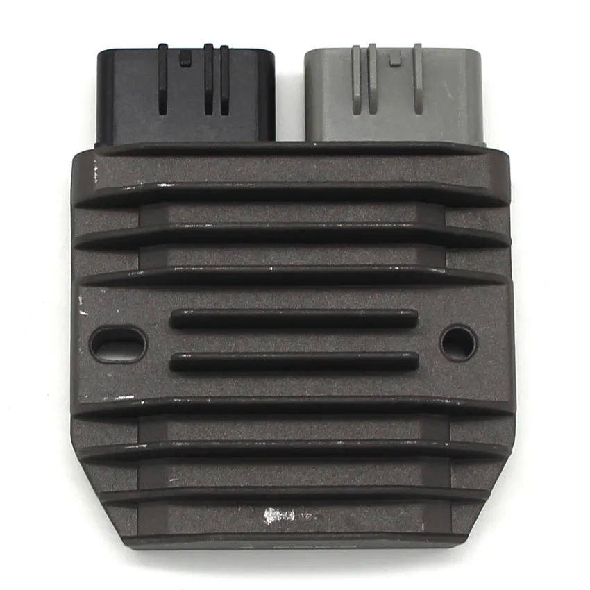 

For Triumph Rocket III Speed Triple 1050 Tiger XC 800 Street Triple R 675 Voltage Regulator Rectifier T1300675 T1300470