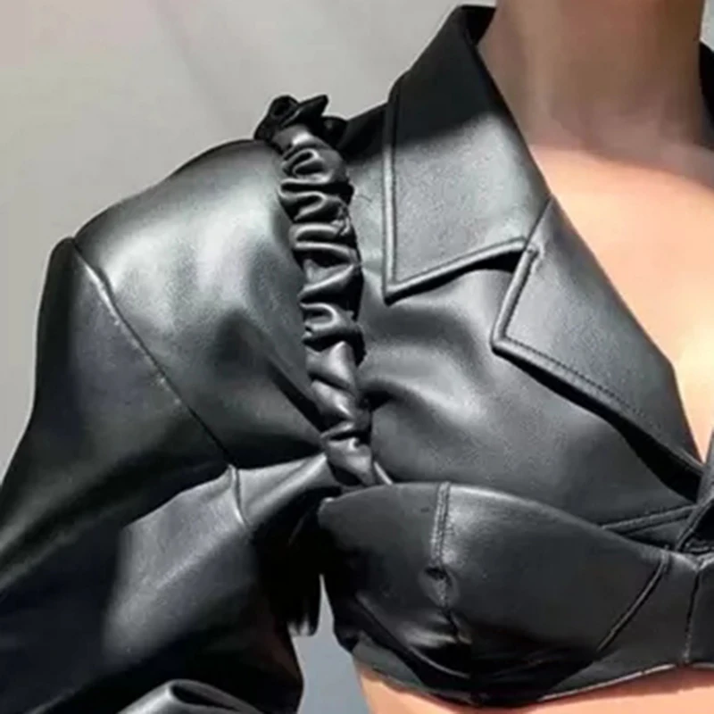 Lautaro Spring Autumn Short Black Light Faux Leather Jacket Women Long Sleeve Lapel Runway Stylish Sexy Fashion 2021 Cropped Top