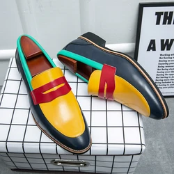 Mocasines de cuero para hombre, zapatos informales de tacón bajo, puntiagudos, color azul y amarillo, a la moda, talla 38-48