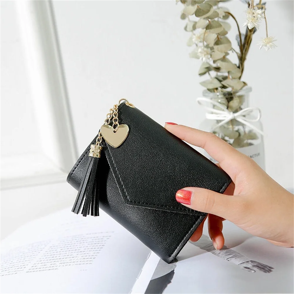 Spring and Summer New Short Hand-held Trend Heart-shaped Pendant Simple Fashion Multi-functional Lychee Pattern Women's Wallet