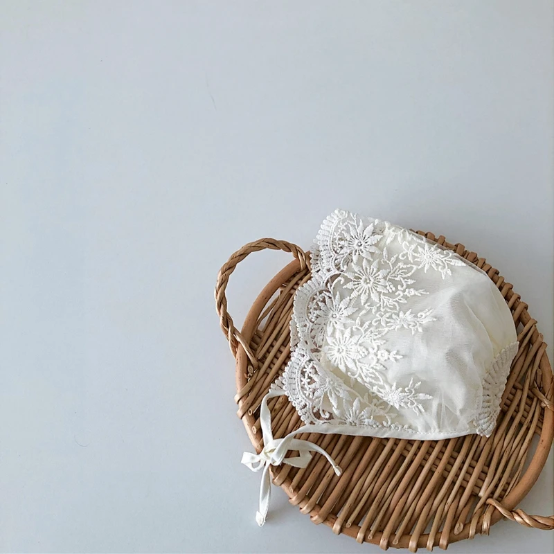 Sombrero de encaje para bebé recién nacido, gorra de algodón para niño y niña, sombrero para el sol, capó de flores para recién nacido, atrezos para fotografía de bebés P31B