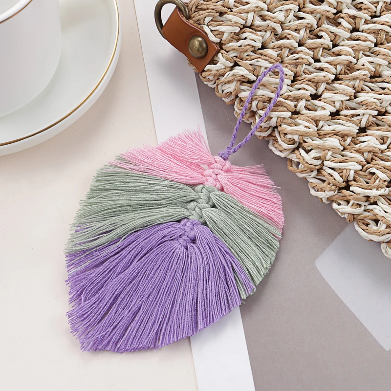 Bohemian Handmade Colorful Leaf Shaped Tassel Keychain For Women Handbag Strawbag Accessorie Key Ring Sunmmer Gifts Trinket