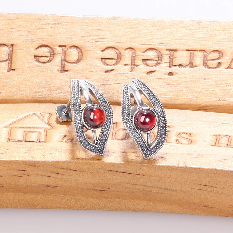 

ZHJIASHUN 100% 925 Sterling Silver Natural Garnet Stud Earrings Red Gemstones For Women Fine Jewelry Retro Clip Earrings