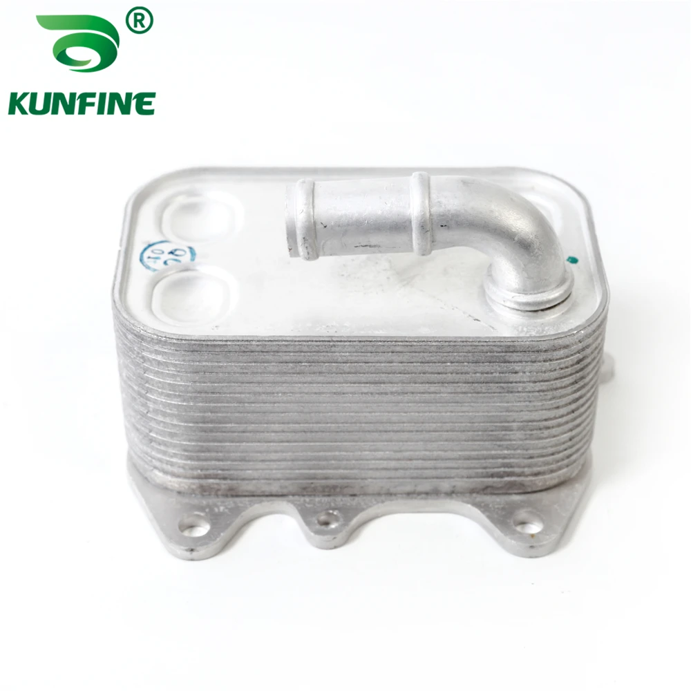 เครื่องยนต์หม้อน้ําน้ํามันและปะเก็นชิ้นส่วนรถยนต์สําหรับVW Audi OEM No.03L 117 021D 03L117021D 03L 117 021 D