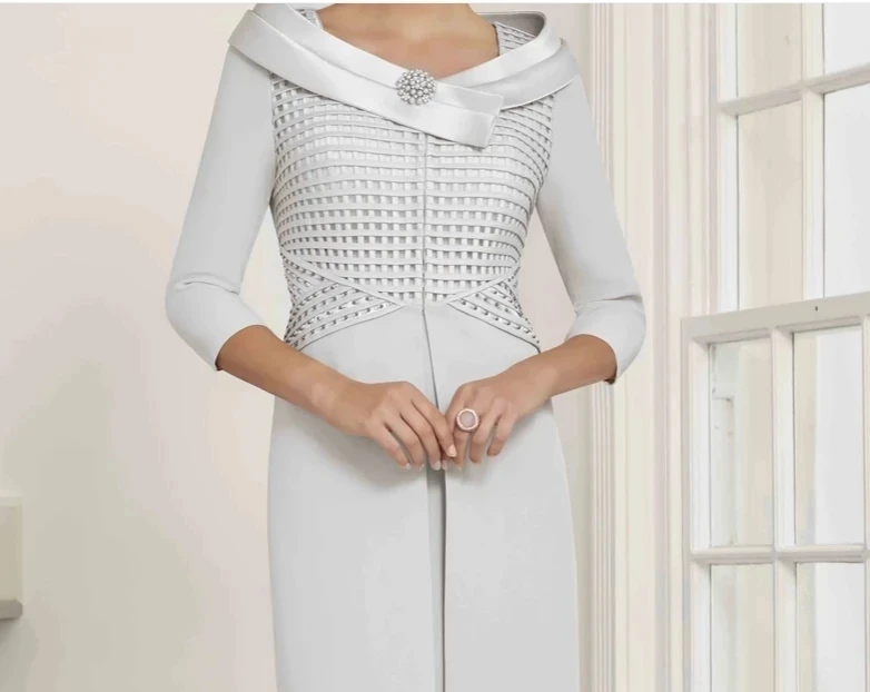 Con chaqueta vestidos para madre de la novia vaina hasta la rodilla con cuentas de talla grande vestidos cortos para madres y novios para boda personalizados