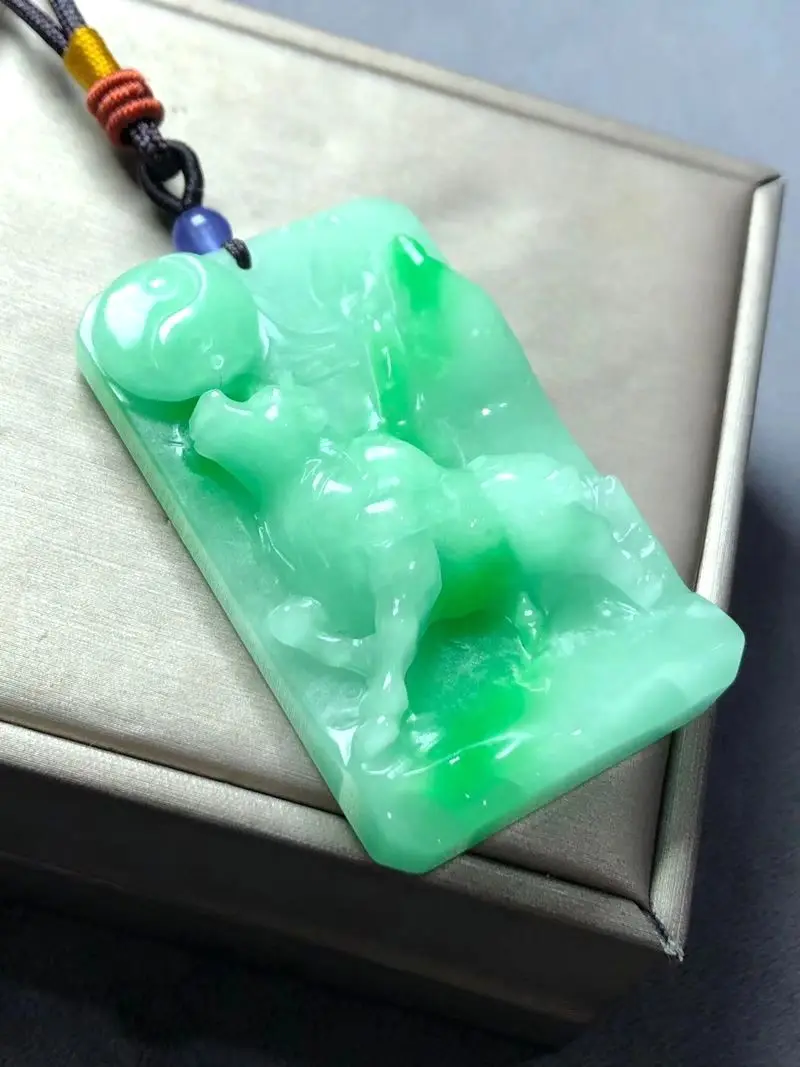 Quality Myanmar Jade Carven OX Pendant Bless Amulet Hanging churinga Chinese zodiac OX Years