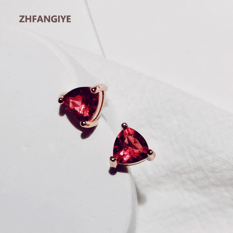 

Trendy Earrings 925 Silver Jewelry Triangle Shape Ruby Gemstone Rose Gold Color Stud Earring for Women Wedding Promise Party
