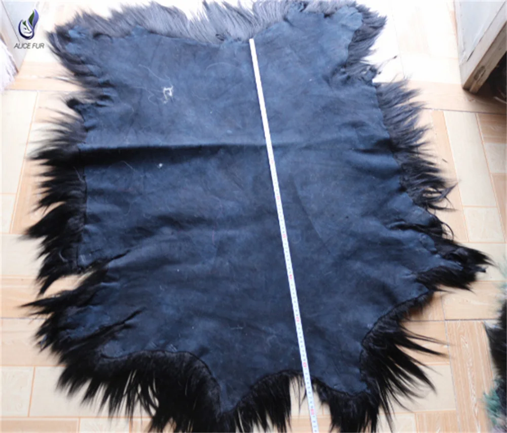 Factory supply custom color Long  straight Hair Real Goat Fur Skin natural Goat Fur Pelt for garment