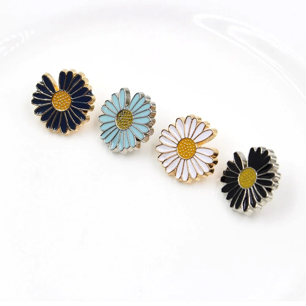 10pcs/lot Sunflower small daisy-shaped buttons Gold for clothing sweater coat decoration shirt buttons accessories DIY JS-0270