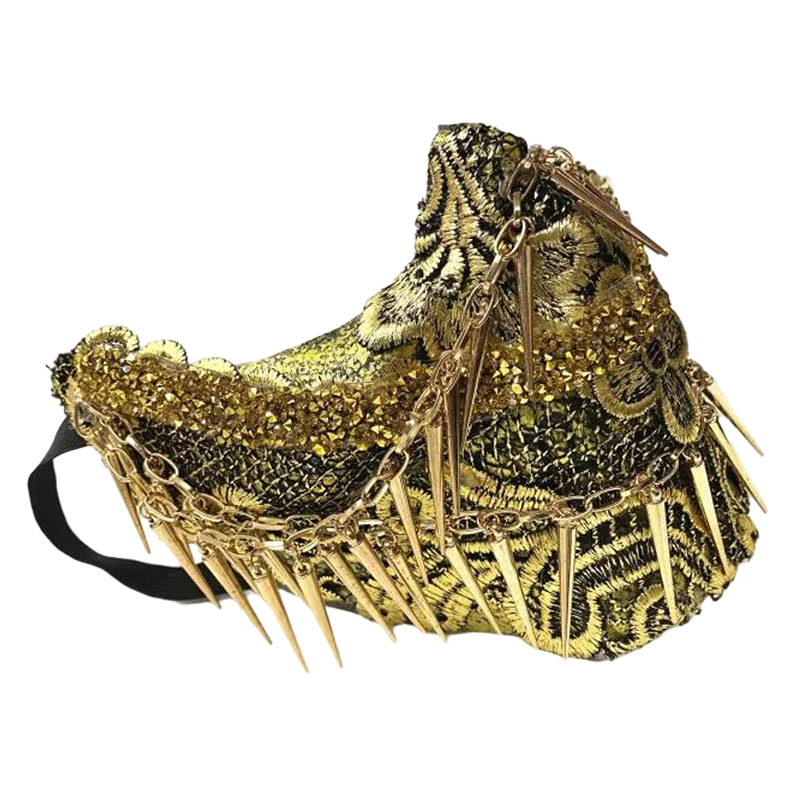 Variant: long rivet skull