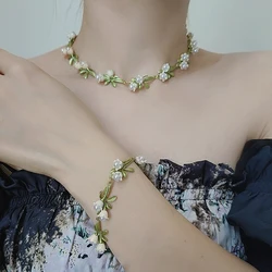 Lifefontier Elegant Bell Orchids Choker Necklaces for Women White Flowers Green Enamel Plant Pearl Necklace Wedding Jewelry Gift