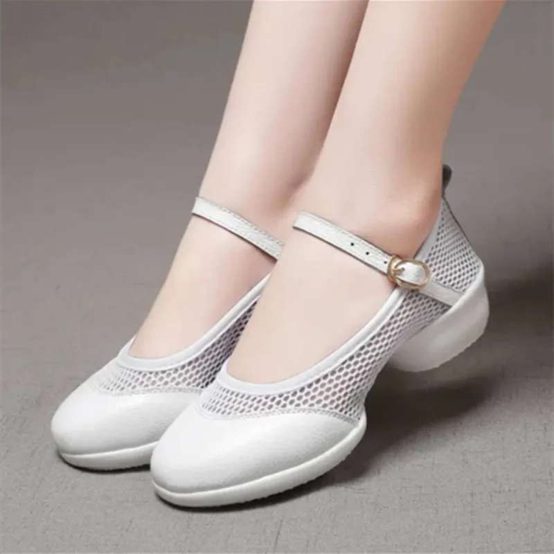 Zapatos de baile latino de malla para mujer, zapatillas modernas de cuero de vaca, zapatos de baile para niña, calzado de punta cerrada para Vals,