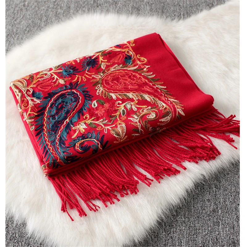 women scarf high quality Luxury brand New Embroider Flower winter cashmere scarves lady shawls wraps female pashmina echarpe