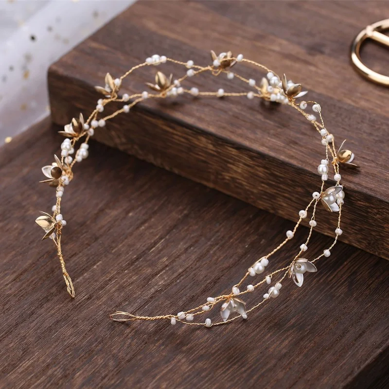 Fashion Handmade Flower Beaded Bride Headdress Hairband Tiara Elegant Small Jewelry Princess Wedding Hair Accessories Decoration