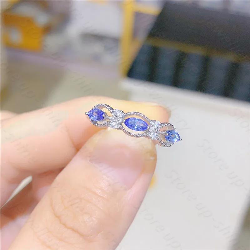 

Super beautiful high-quality tanzanite ring, 925 silver women's new ring, demonstrating youthful temperament