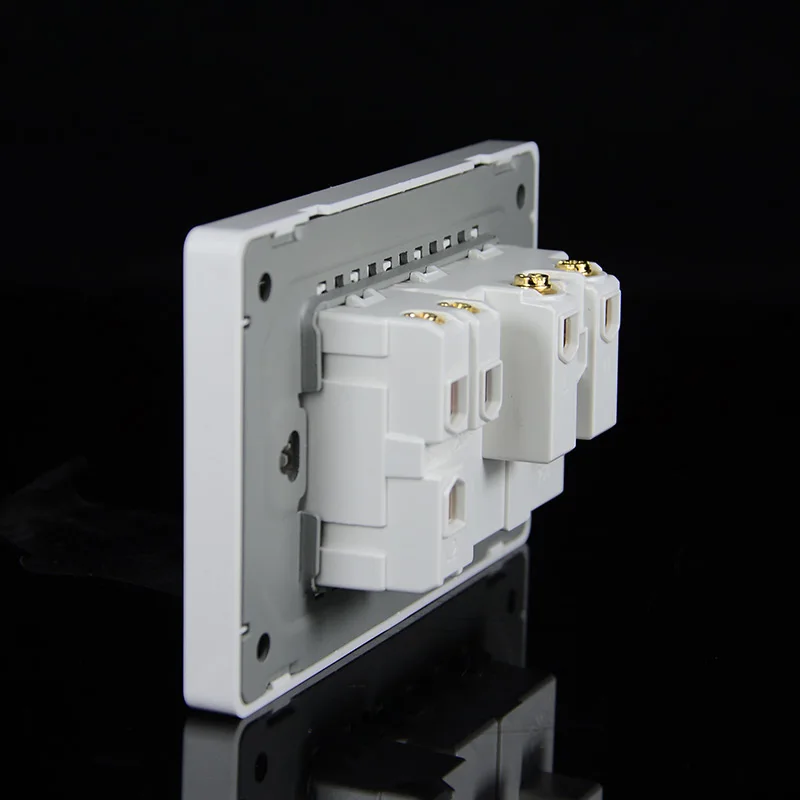 EU-Haushaltssteckdose nach deutschem Standard 16A 2-Loch-Stecker mit 15A 1-fach 1-Wege-Schalter 118 *74mm PC Flammhemmendes Panel – Detail 5