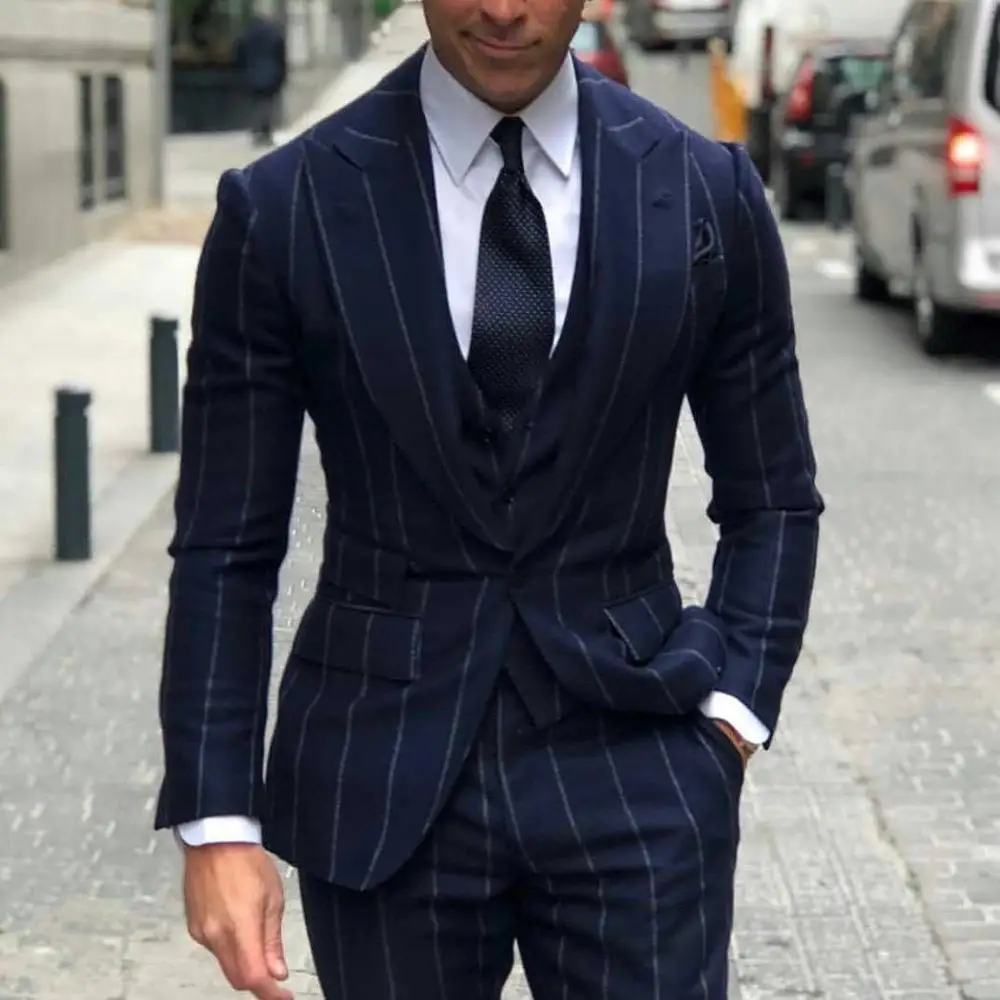 Smokings de mariage à fines rayures bleu marine pour hommes, olympiques de marié à un bouton, revers à pointe, grande taille, blazer de fête de Rh, veste, pantalon en émail