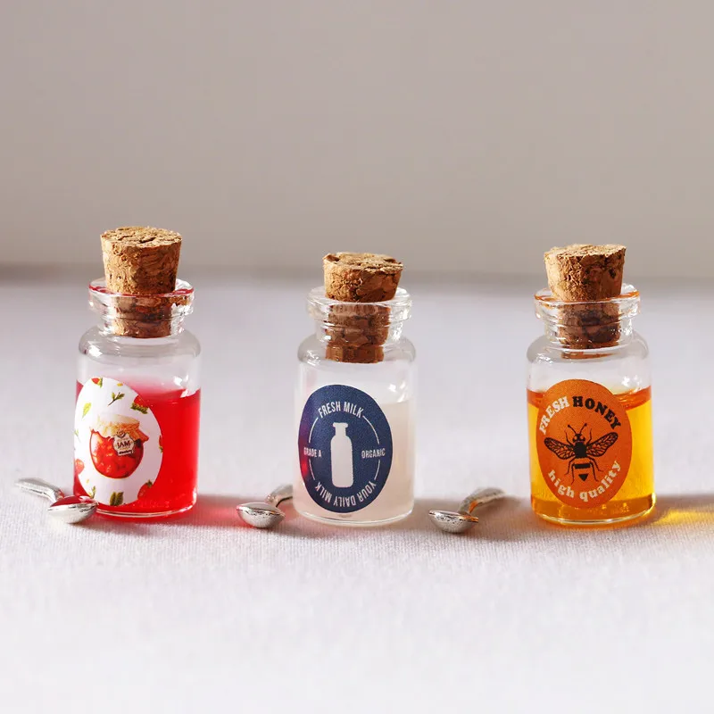 NEW 2PCS/Set 1:12 Miniature Fruit Jam Bottle Bee Honey Pretend Food for Dollhouse Kitchen Play Accessories