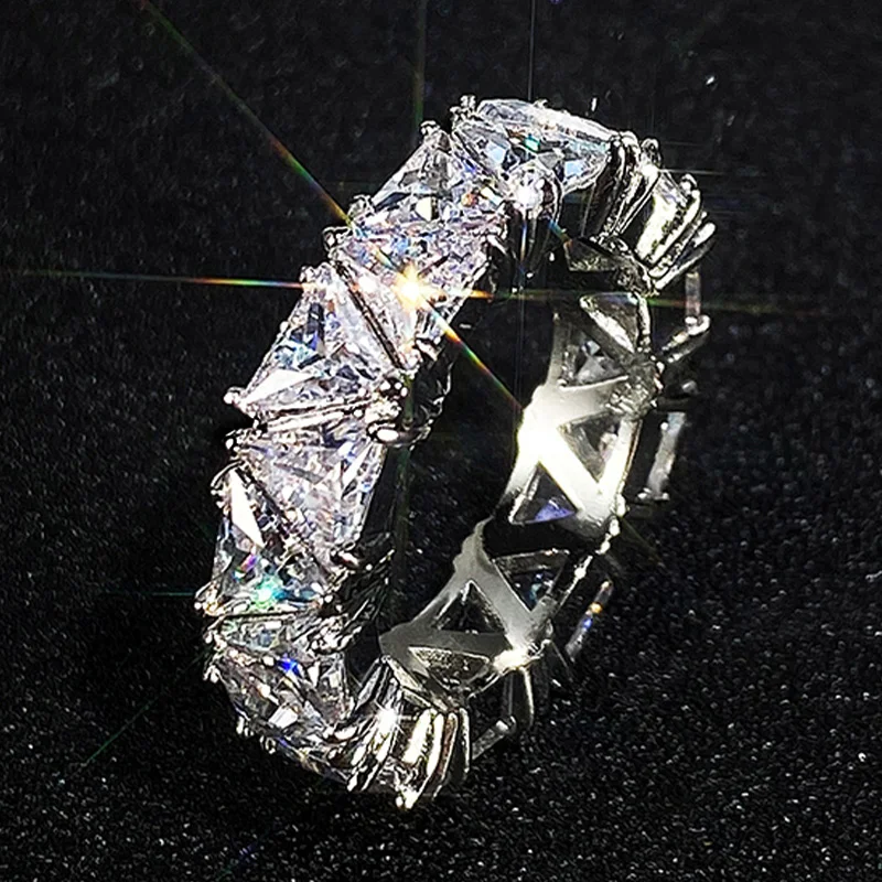 Huitan Gorgeous Women Promise Eternity Rings Geometric Triangle White Cubic Zirconia Stone Wedding Engagement Jewelry 2021 Trend