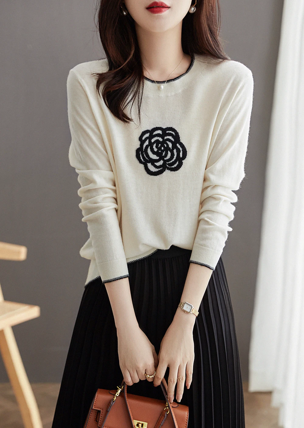 2021AutumnWinter New Stylish Elegant WOOL Knitted Pullovers Women O Neck Contrast Color Beading Rose Sweater