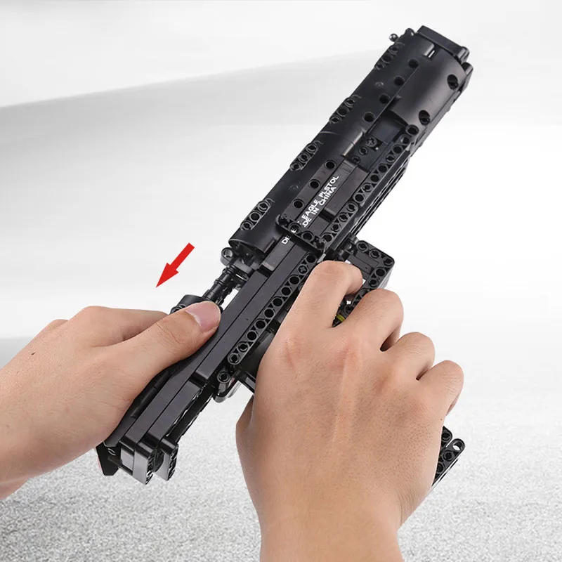 

563pcs Military SWAT Desert Eagle Pistol Weapons Building Blocks Technical City Game Gun Model Bricks Toy For Kids Gift