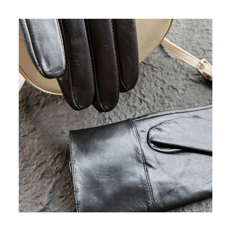 Women\'s Black Color Natural Sheepskin Leather Touchscreen Gloves Female Runway Fashion Genuine Leather Driving Glove R1151