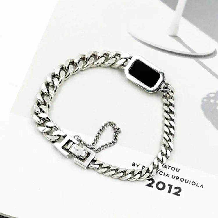 Retro Personality Design Asymmetric Chain Bracelet Exquisite Black Rectangular Zircon Bracelet Women's Hip Hop Party Jewelry