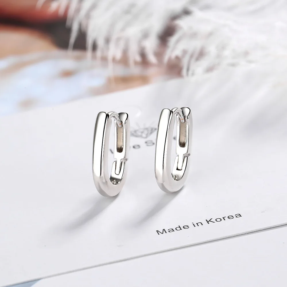 Simple Design Geometric Rectangle Ear Buckle Silver Color Copper Metal Oval Shape Small Hoop Earrings For Women Party Jewelry