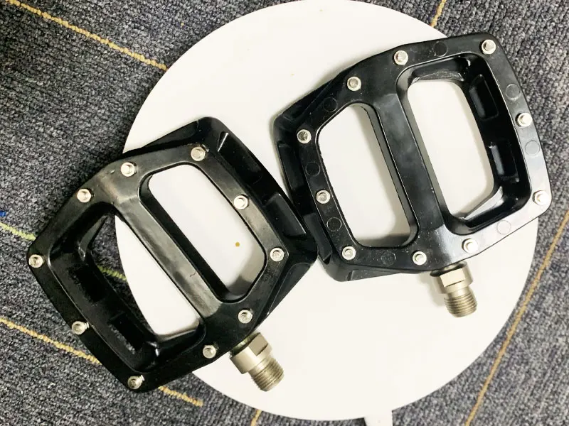 TAOZIK 2 Sealed Bearings Crom Axis replace Movable Pins Big platform BMX Down Hill Bike Pedal